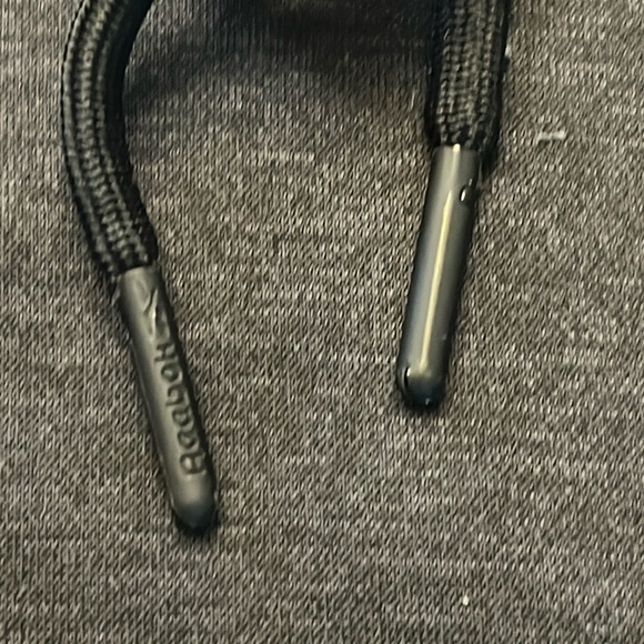 Reebok Men’s Hoodie Large - Picture 2 of 7